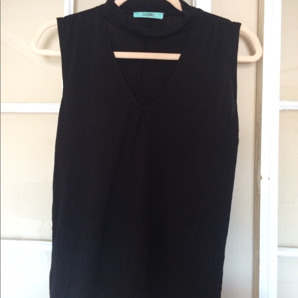 Karlie black top - Picture 1 of 4